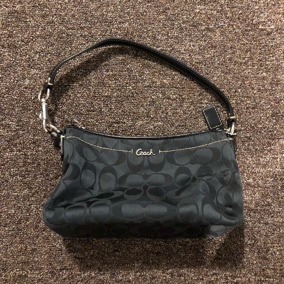 Coach purse - Picture 1 of 2